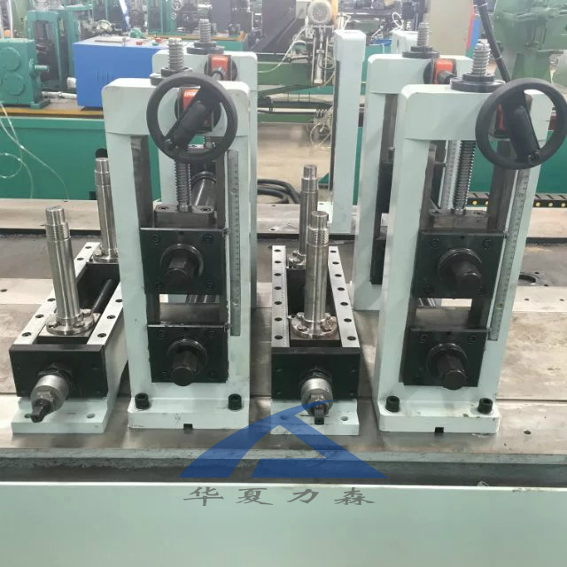 不銹鋼制管機(jī),鈦焊管制管機(jī),熱交換管制管機(jī),制管機(jī)廠家,飲用水管制管機(jī),排氣管制管機(jī),復(fù)合管制管機(jī),制管機(jī)模具,自來水管制管機(jī),制管機(jī)價(jià)格,專業(yè)制管機(jī),制管機(jī)